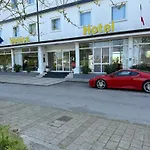 Hotel Venice 3*