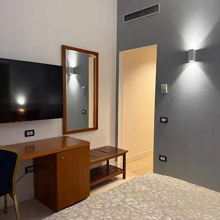 Venice Con Colonnine Elettriche فندق
