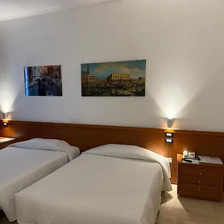Venice Con Colonnine Elettriche