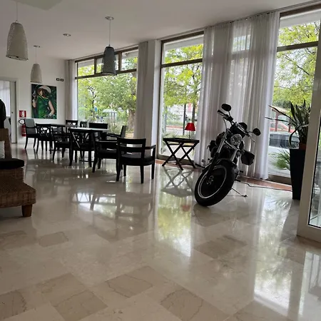 Venice Con Colonnine Elettriche 3*