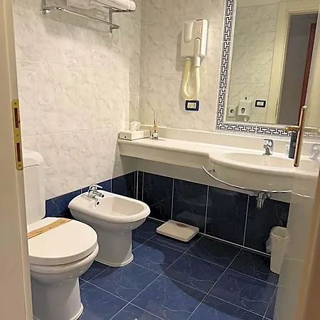 Venice Con Colonnine Elettriche 3*