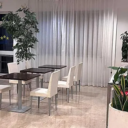Hotel Venice Con Colonnine Elettriche