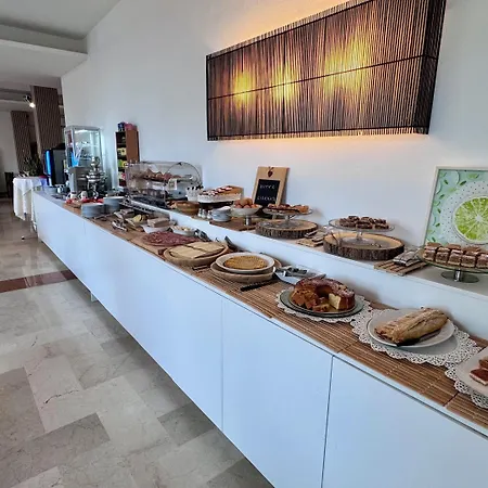 Venice Con Colonnine Elettriche 3*