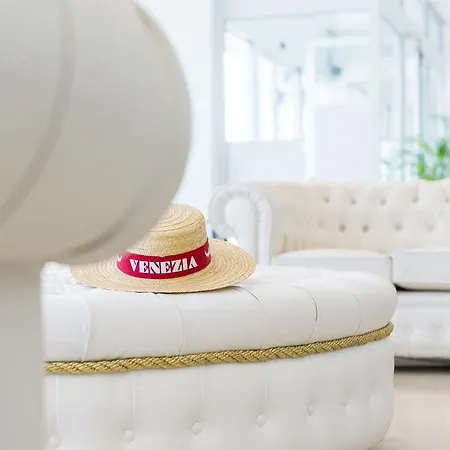 Hotel Venice 3*