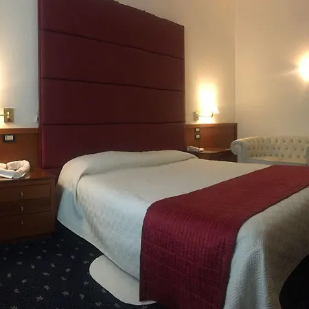 Venice Con Colonnine Elettriche 3*