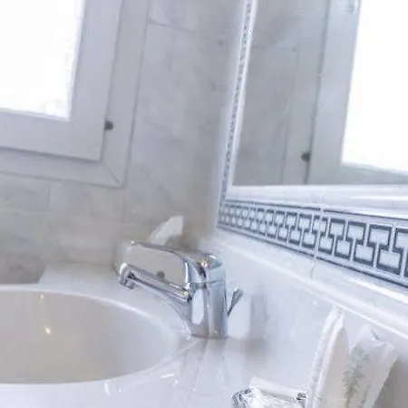 Venice Hotel